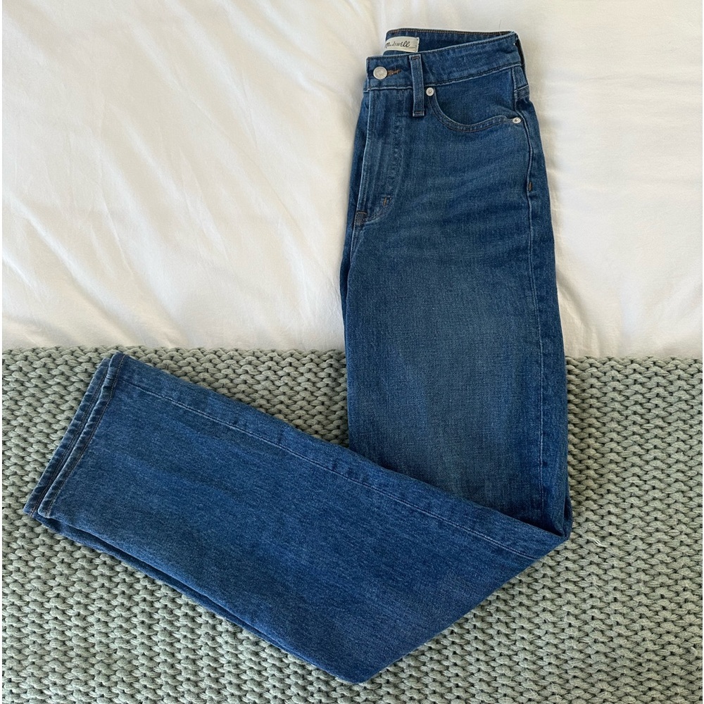 Madewell -curvy perfect vintage straight jean size 26T